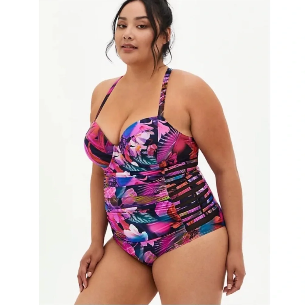 NWT torrid leaves print mesh ladder side swimsuit